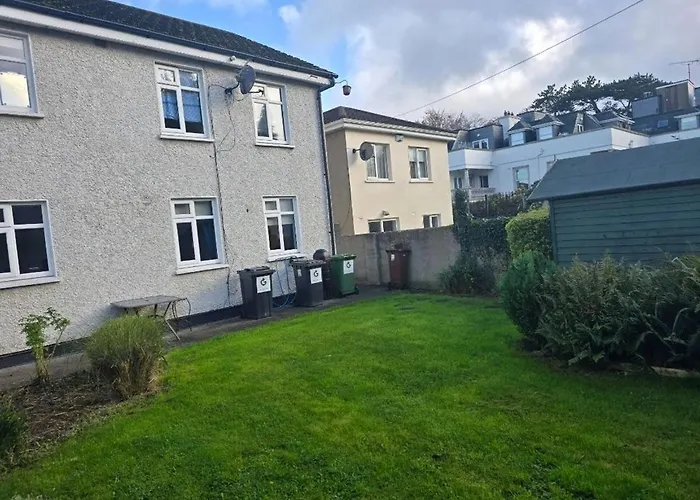 Spacious Garden 18 Parking Wifi Dublin